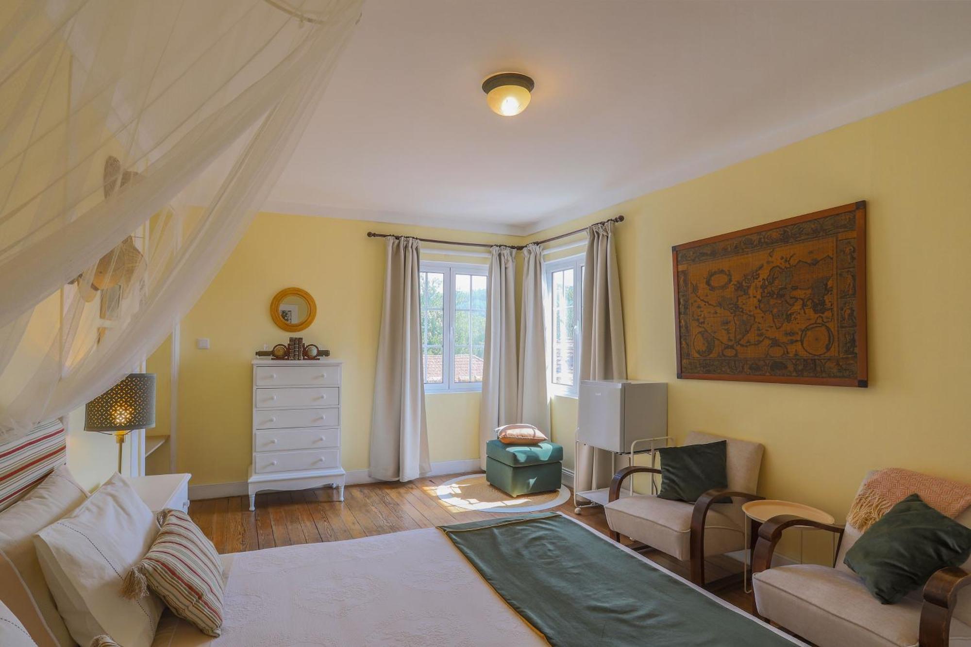 فندق Outeiro Tuias - Manor House Marco de Canavezes الغرفة الصورة