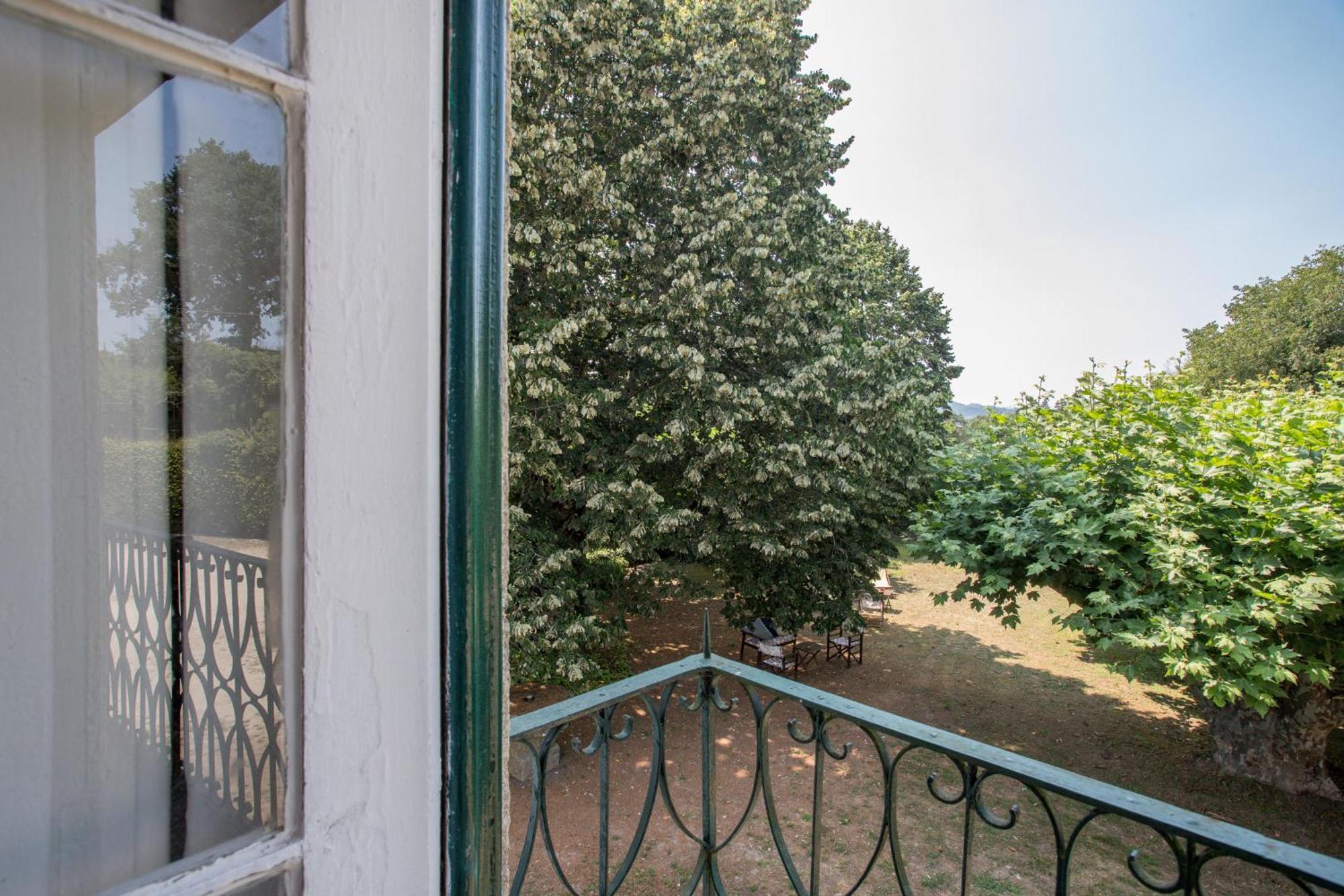 فندق Outeiro Tuias - Manor House Marco de Canavezes الغرفة الصورة
